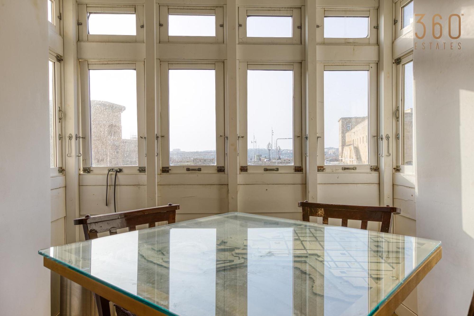 Comfortable 1Br Home With Maltese Balcony In Valletta By 360 Estates Luaran gambar