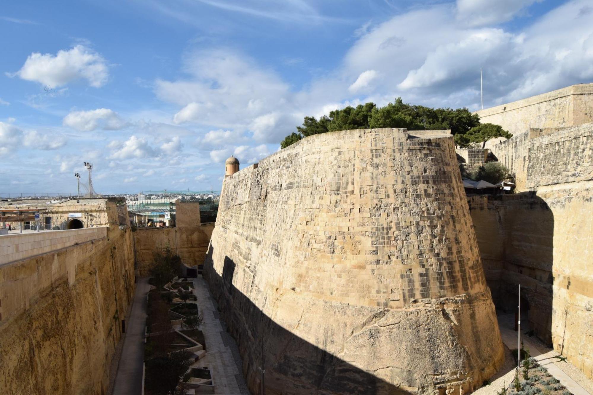 Comfortable 1Br Home With Maltese Balcony In Valletta By 360 Estates Luaran gambar